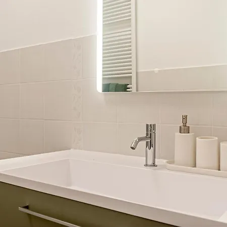 Waves Of New Modern Livorno